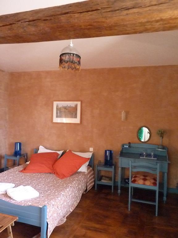 B&B L'Atelier Du Presbytere Saint-Maugan Room photo